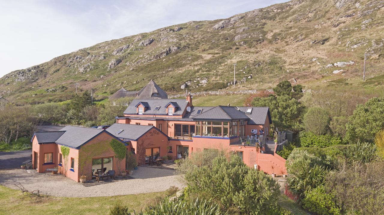 Dolphin Beach House Hotel Clifden Exterior foto