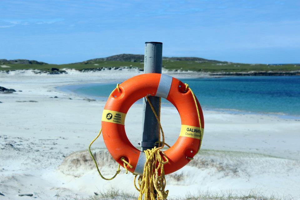 Dolphin Beach House Hotel Clifden Exterior foto